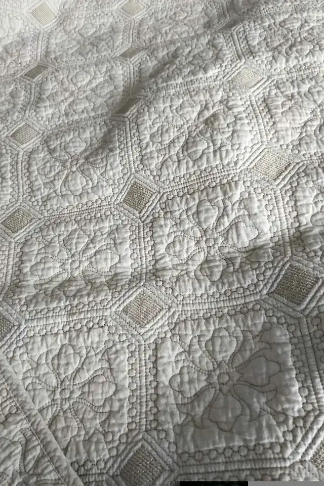 Very Large Quilt-Like Pillow Covers, Pale Seafoam Green 40 x 25" in Bedding in Stratford - Image 5