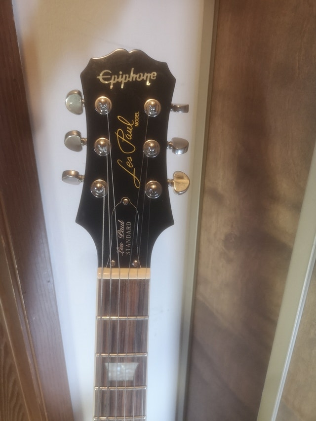 Epiphone Les Paul Standard Guitars Calgary Kijiji