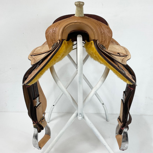 New 14" Country Legend Flower Barrel Racer Saddle in Equestrian & Livestock Accessories in Kamloops - Image 3