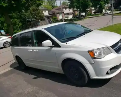 Selling As Is 2016 Dodge Grand caravan 7 passanger NEEDS TRANSMISSION Engine running well Fully load...