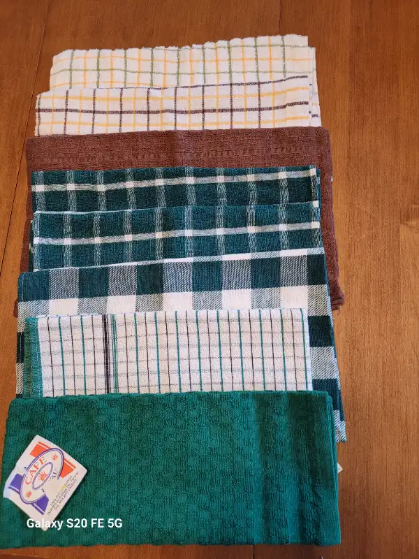 Tea Towels, Dish Cloths, Pot Holders, Oven Mitts in Other in Markham / York Region - Image 3