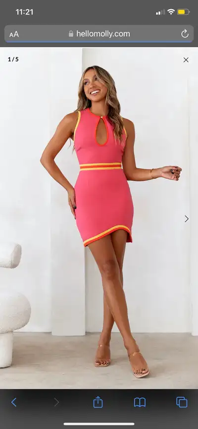 women’s hello molly dress size medium, View more