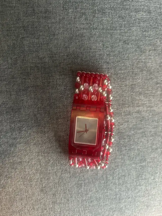 Montre Swatch in Jewellery & Watches in Laval / North Shore - Image 2