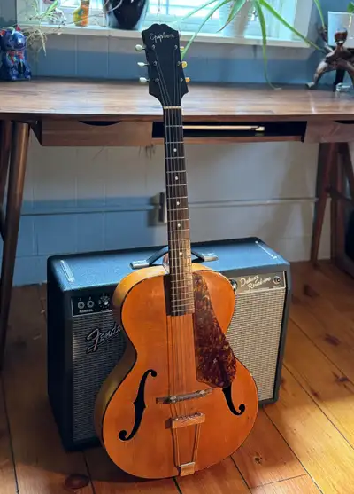 A very rare and quirky 40’s archtop from the original Epiphone factory in New York. The Epiphone Rit...
