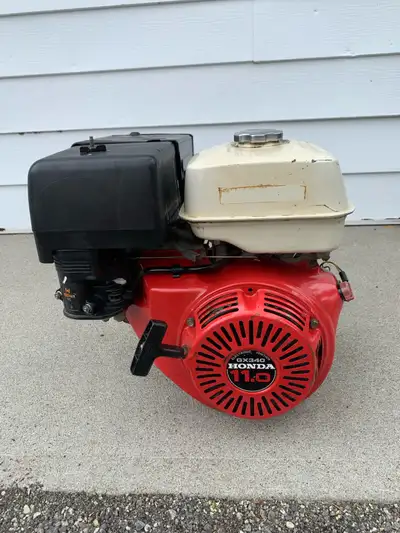 Used Honda GX340 small engine, known for its reliability and performance. This engine is a 11 HP wor...