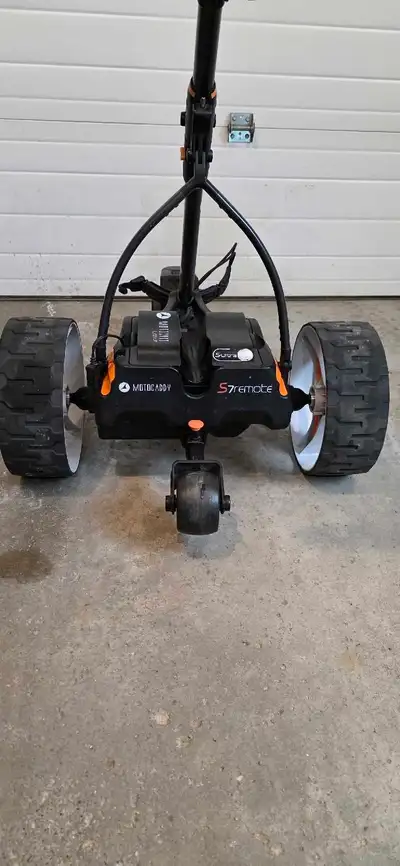Mottocaddy S7 Remote Golf Trolley, View more
