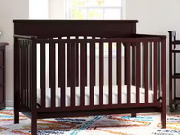 Graco Baby convertible baby Crib/ Toddler bed