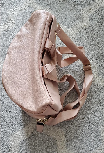 Fawn design diaper bag  in blush in Multi-item in City of Toronto - Image 4