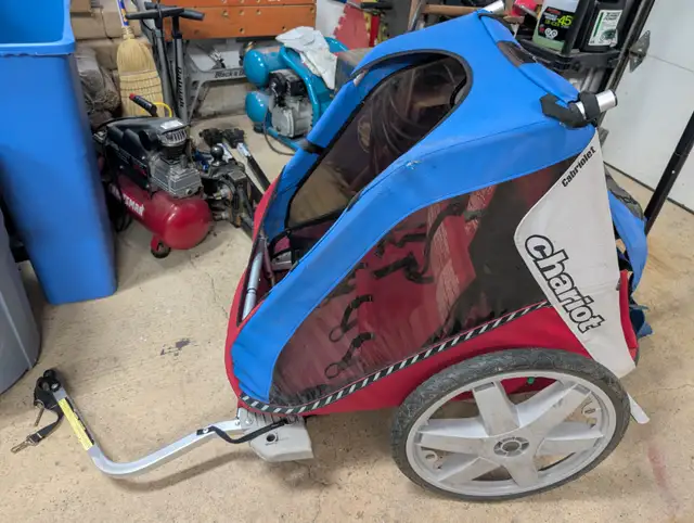 Chariot Cabriolet 2-in-1 Double Bike Trailer & Jogging Stroller in Kids in Ottawa - Image 3