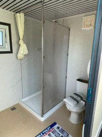 Heavy Duty Mobile Toilets With Shower