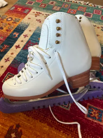 GAM figure skates 0057, View more