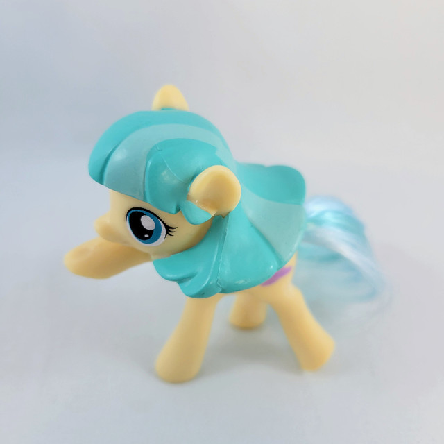 McDonalds My Little Pony Happy Meal Toy Coco Pommel MLP G4 Brush in Toys & Games in Strathcona County - Image 2