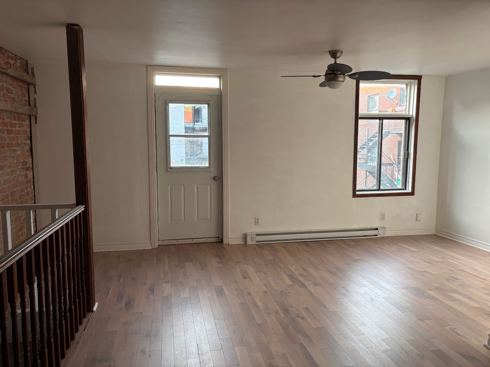 Appartement ensoleillé sur deux étages/ Sunny 2-storey — photo 3