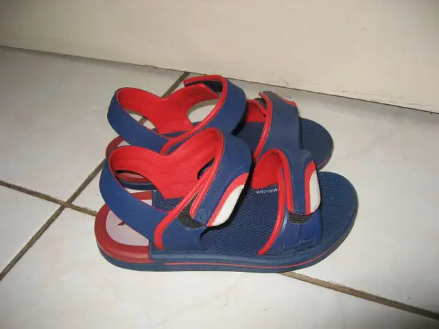 Jr. size 9.5, 11 & 12 Kids Shoes and  Sandals in Kids & Youth in City of Toronto - Image 7