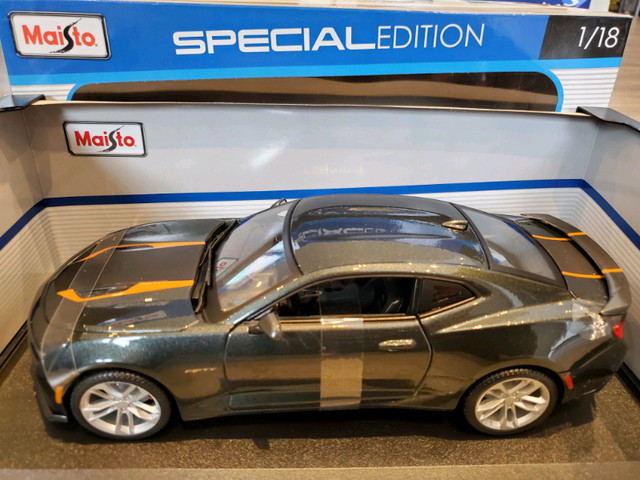 1:18 Diecast Maisto 2017 Chevrolet Camaro Fifty Dark Grey in Arts & Collectibles in Kawartha Lakes