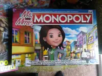 Monopoly MS MME French English Version Board Game New