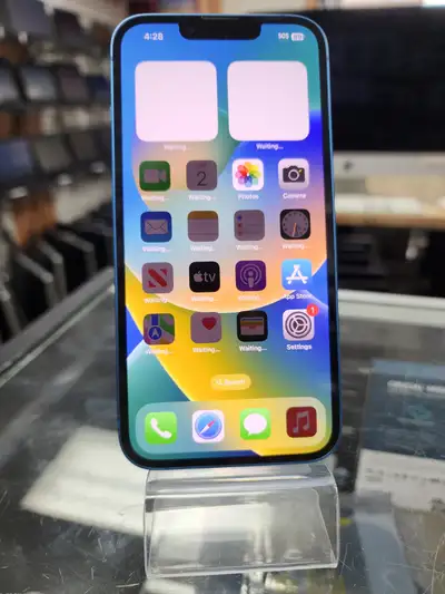 Apple iphone 13 en bonne condition Good Condition Garantie, Chargeur inclus 514-331-2161 Disponible...