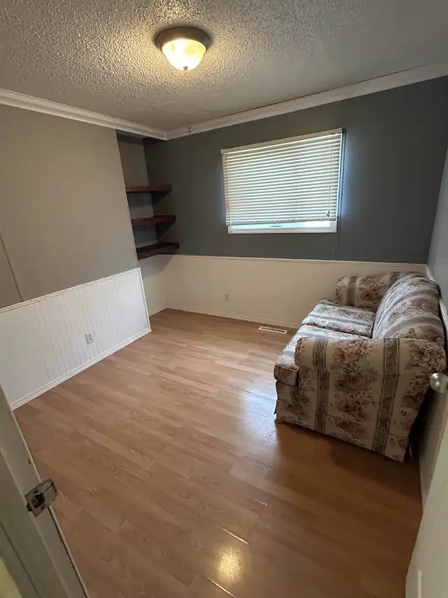 Double Wide Mobile Home For Sale For Removal Only in Houses for Sale in Regina - Image 27