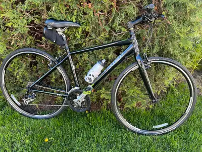 Trek 7.3 FX (2 Available in the same size same color) - high quality hybrid bike in excellent condit...