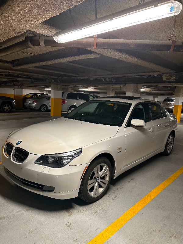 2010 BMW 528xI- Second owner, no accident, rust. Local car. in Cars & Trucks in Calgary - Image 2