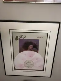 Kate Bush Hounds Of Love LP Autographed + Marble Vinyl Pressing