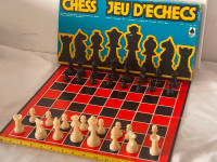 VINTAGE, CHESS, CHESS SET, GAME, BOARD GAME, STAUNTON CLASSIC