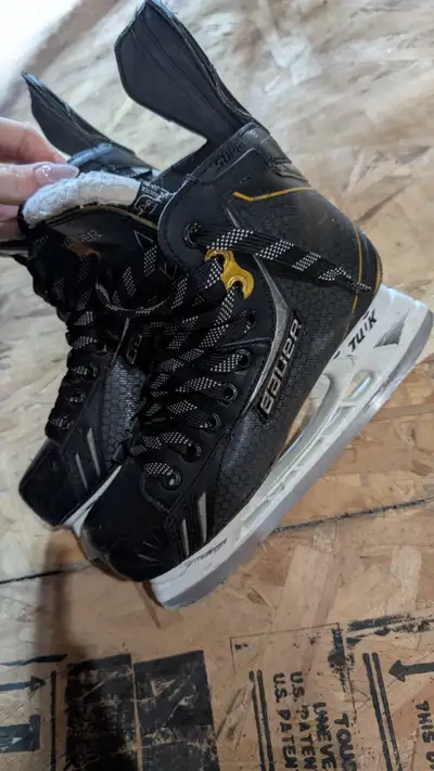 Bauer Supreme S37 Junior Hockey Skates – Size 5.5 US / EU 38, View more