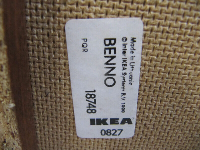 Ikea Benino Model 18748 CD/DVD Wood Storage Tower Holds 240units in Arts & Collectibles in Mississauga / Peel Region - Image 2