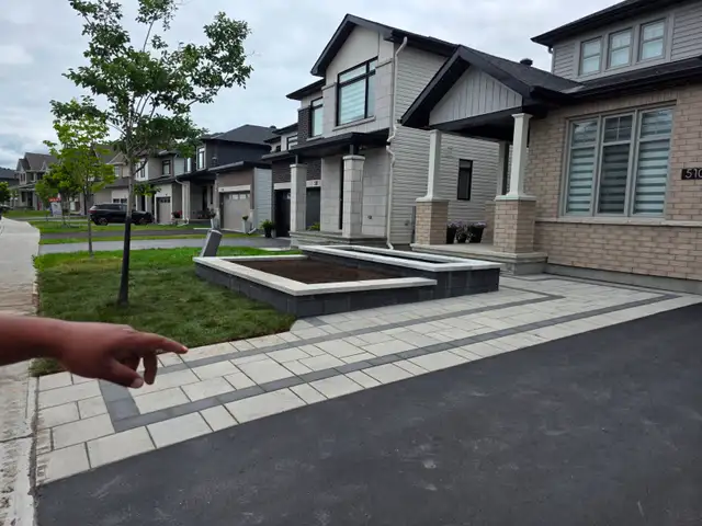 Interlock and Landscape Labourer in Construction & Trades in Ottawa - Image 7