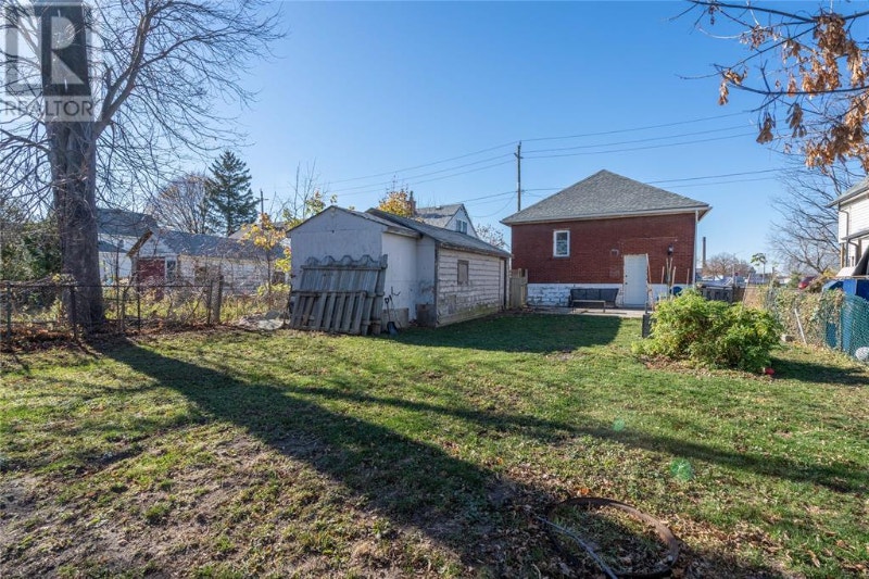 2 BED, 1 BATH BUNGALOW FOR RENT FOR ONLY 1700. MOVE IN JULY2023 Long