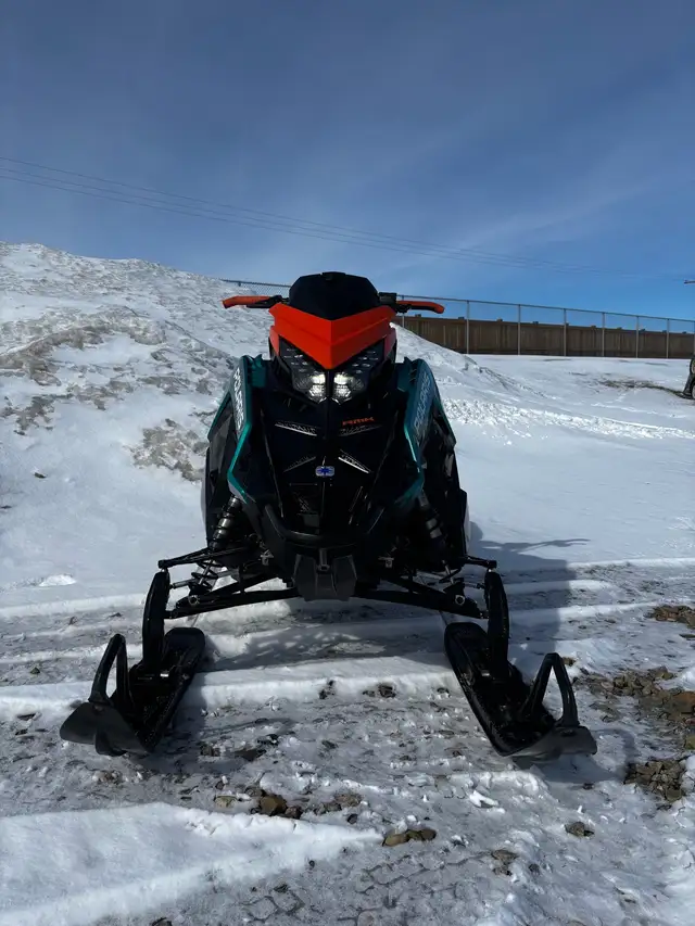 2023 Polaris RMK 850 155 - 1,700 km, Loaded Extras