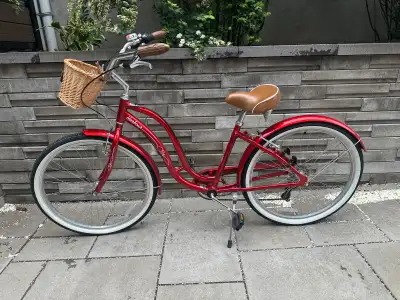 Barely used Schwinn Harbour women's cruiser bike, featuring a comfortable seat and a classic design...