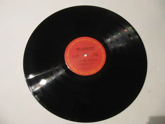 Neil Diamond On The Way To The Sky Vinyl LP XCondition Circ 1981 in Arts & Collectibles in Mississauga / Peel Region - Image 7
