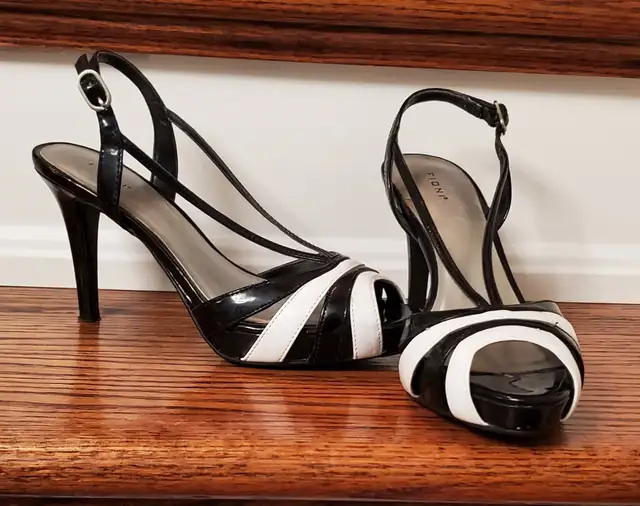 Womens Ladies Shoes Heels in Women's - Shoes in Oshawa / Durham Region - Image 3