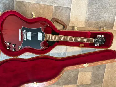 Gibson SG STD Heritage Red with Hard Case, View more