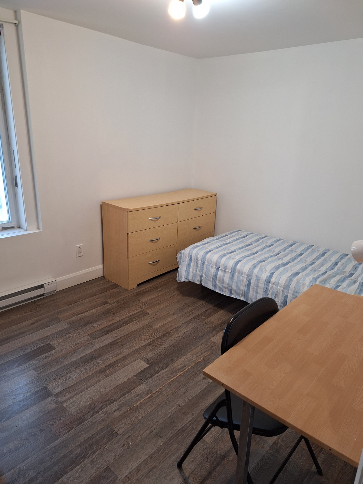 Chambre à louer meublé travailleur ou étudiant Lévis — photo 2