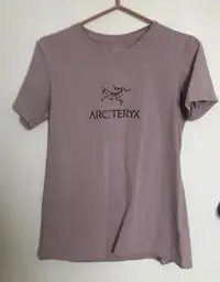 T-shirt / chandail manches courtes (S/P) mauve ARC’TERYX