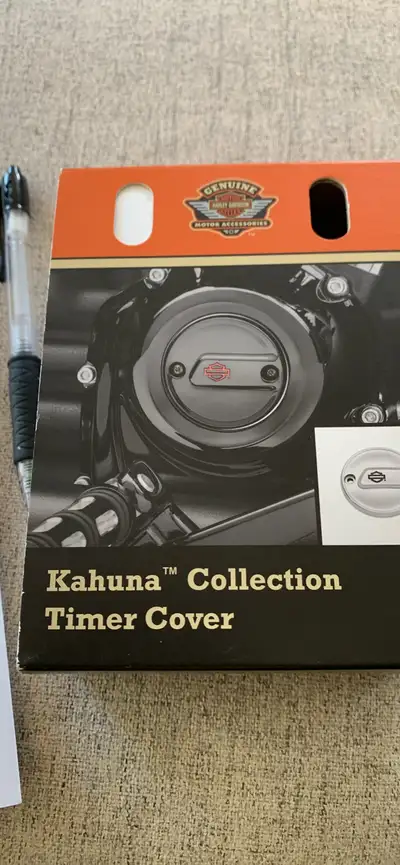 Elevate the style of your Harley-Davidson with this brand new Kahuna Collection Timer Cover, designe...