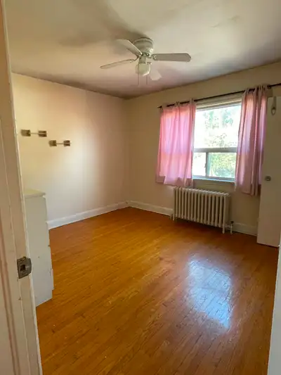 Room for rent in downtown