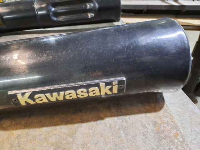 MUFFLERS EXHAUST PIPES for KAWASAKI GPZ1100 1982, USED dans Pièces et accessoires pour motos  à Drummondville - Image 2