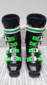 Ski Boots, US 9 / EU 8