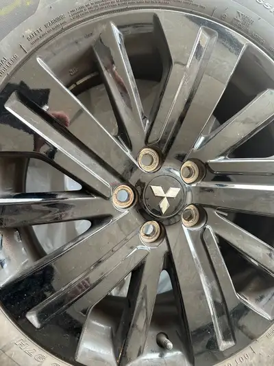4 ALLOY WHHELS AND 4 NEXEN SUMMERTIRES WITH SENSORS LOOK LIKE BRAND NEW RIMS ARE 18 INCH AND BOLT PA...