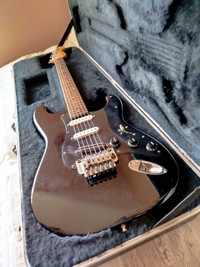 G&L hardshell case electric guitar