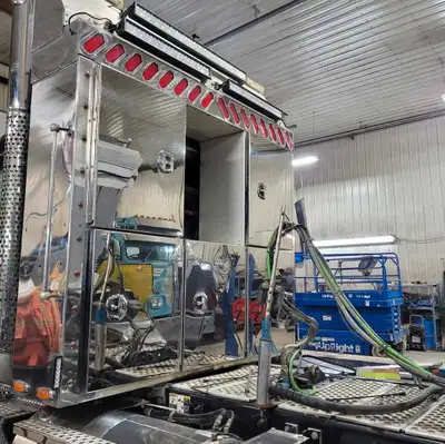 Mobile Heavy Truck polishing,specializing in aluminum wheels, tanks,battery boxes,misc parts. Fleet...