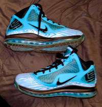 Nike LeBron 7 retro size 11 and dize 7 youth mint condition
