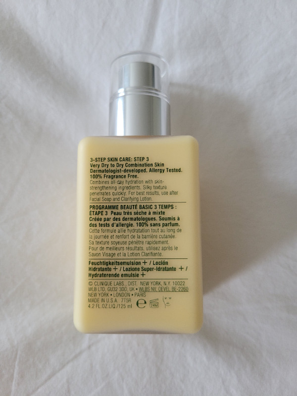 NEW Clinique Dramatically Different Moisturizing Lotion+, 125ml in Health & Special Needs in Guelph - Image 2