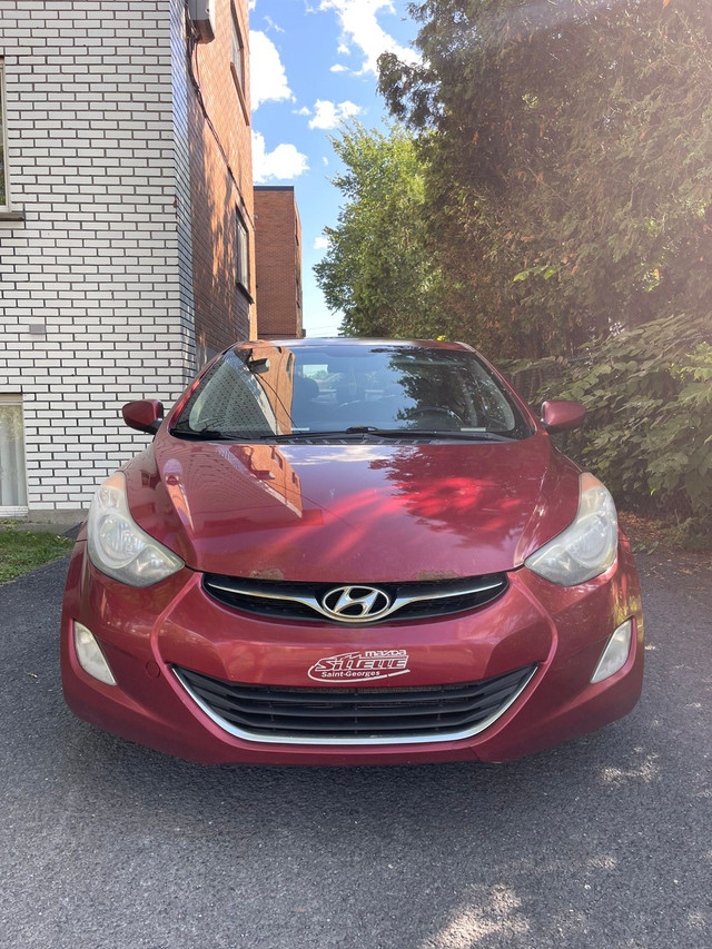 Hyundai Elantra à vendre  dans Autos et camions  à Longueuil/Rive Sud - Image 2