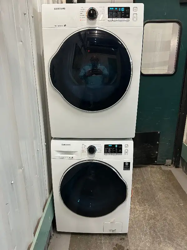 Livraison de laveuse-sécheuse Frigidaire et cuisinière aujourd'h in Washers & Dryers in City of Montréal - Image 2