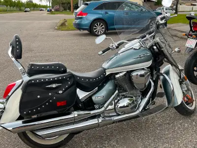 Beautiful 2011 Suzuki Boulevard C50T. Tank is full of gas and is ready to go. Always covered in summ...