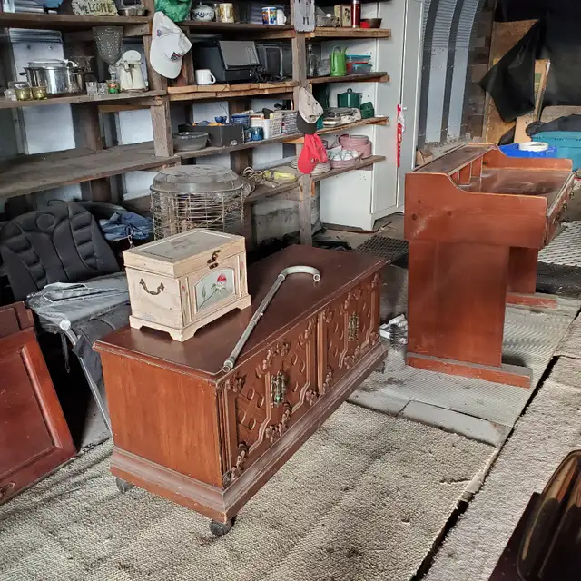 Furniture and Home Goods and Outdoor Equipment in Patio & Garden Furniture in Norfolk County - Image 2